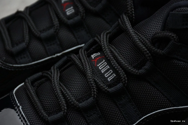 Retro Playoffs Bred  (2019) 378037-061 11 Jordan 1206